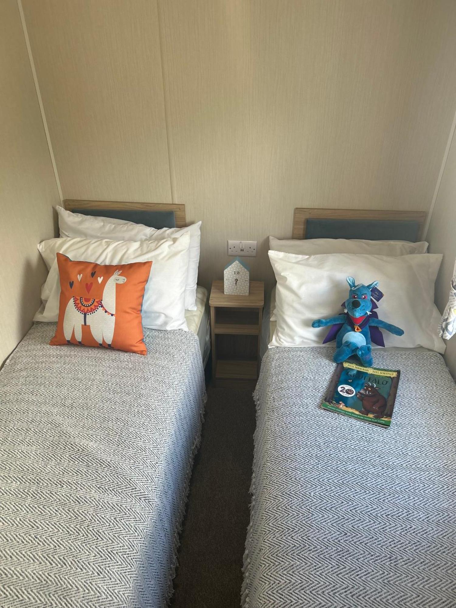 Secluded Spot On Southview 8 Berth Apartment สเกคเนส ภายนอก รูปภาพ